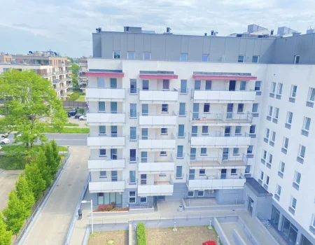 Unicka3 dziedziniec 1