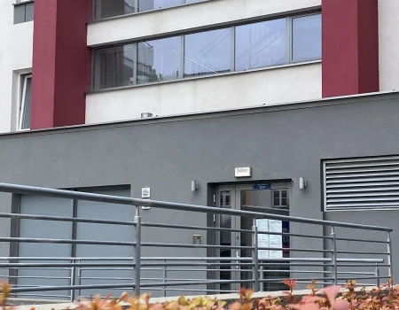 Unicka3 dziedziniec 4