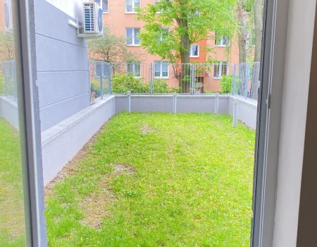 Unicka3 mieszkanie kawalerka z ogródkiem